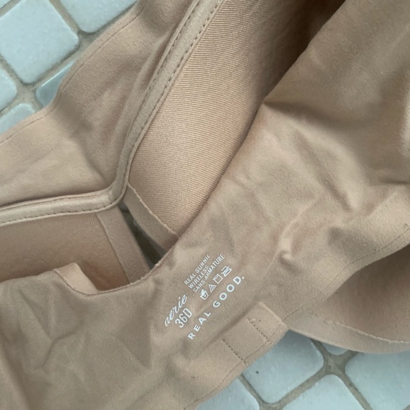 Aerie Wireless Bra - Picture 3 of 3